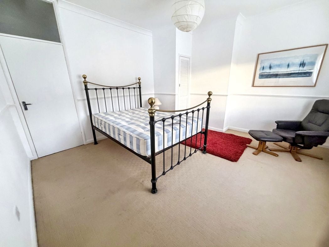 Property image 14 of 19