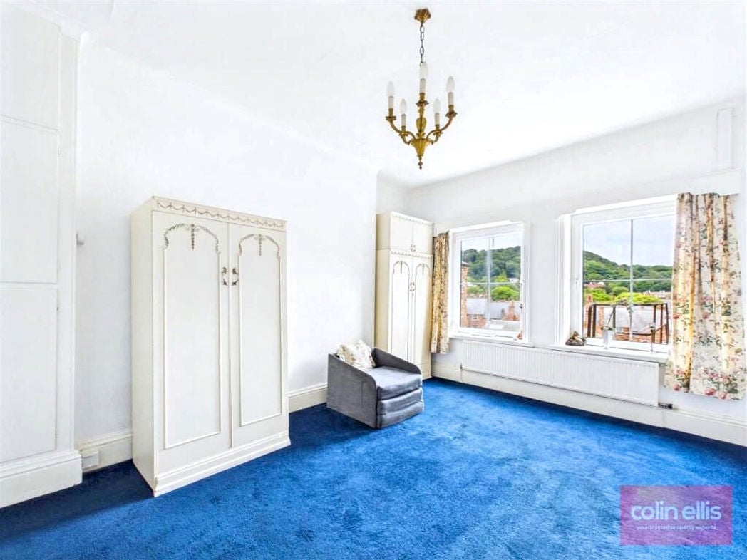 Property image 11 of 20