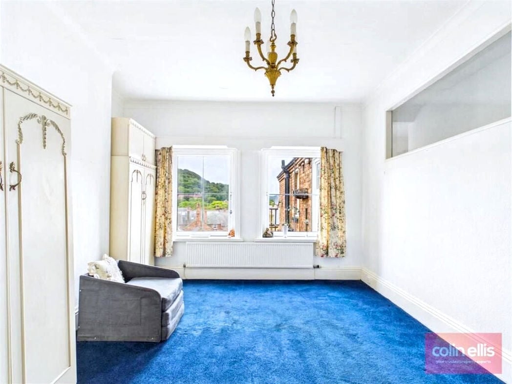 Property image 12 of 20