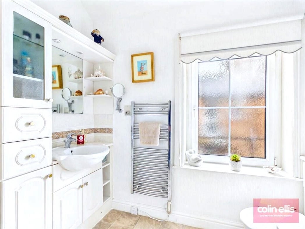 Property image 16 of 20