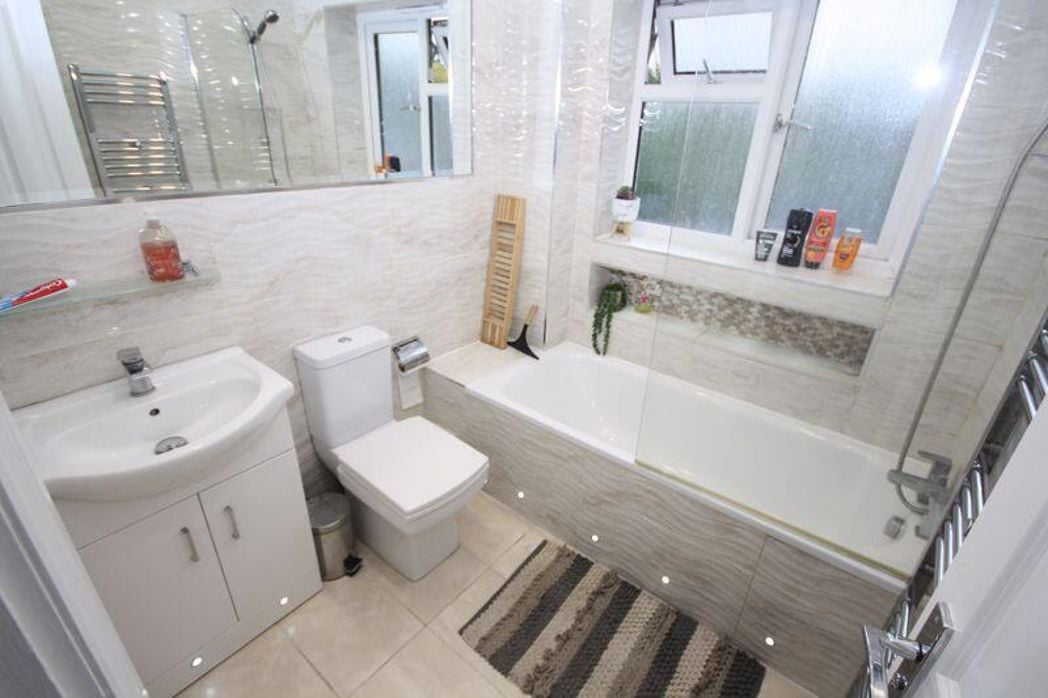 Property image 13 of 26