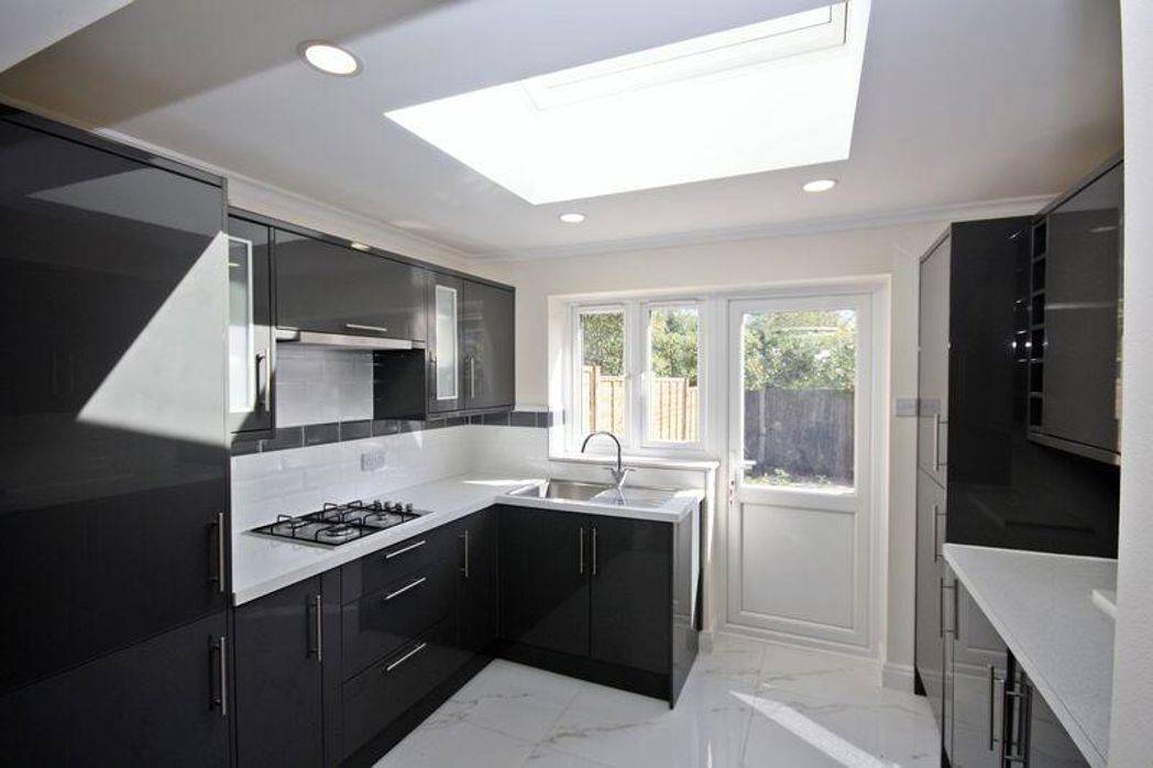 Property image 6 of 26