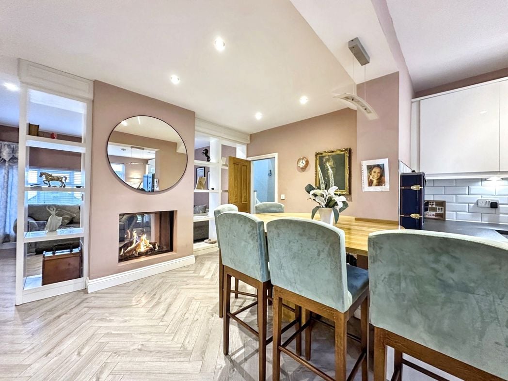 Property image 10 of 40