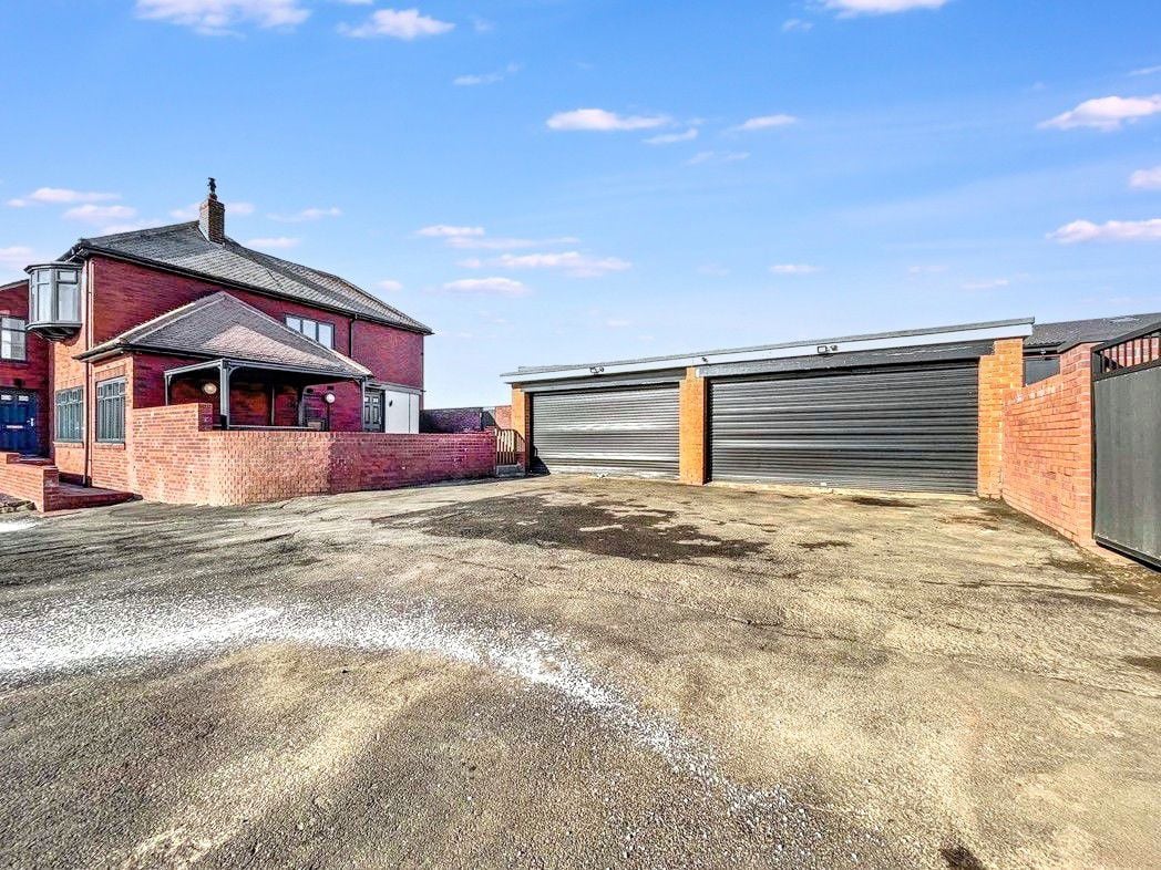 Property image 39 of 40
