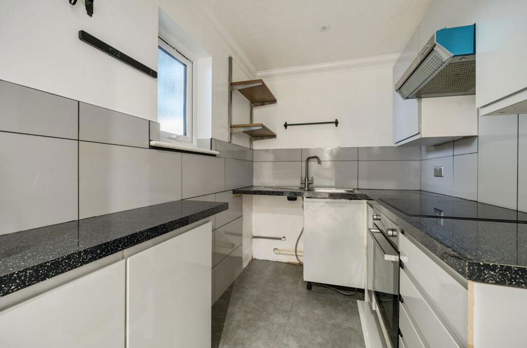 Property image 4 of 16