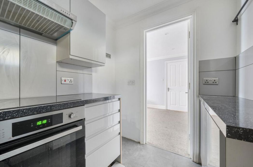 Property image 3 of 16