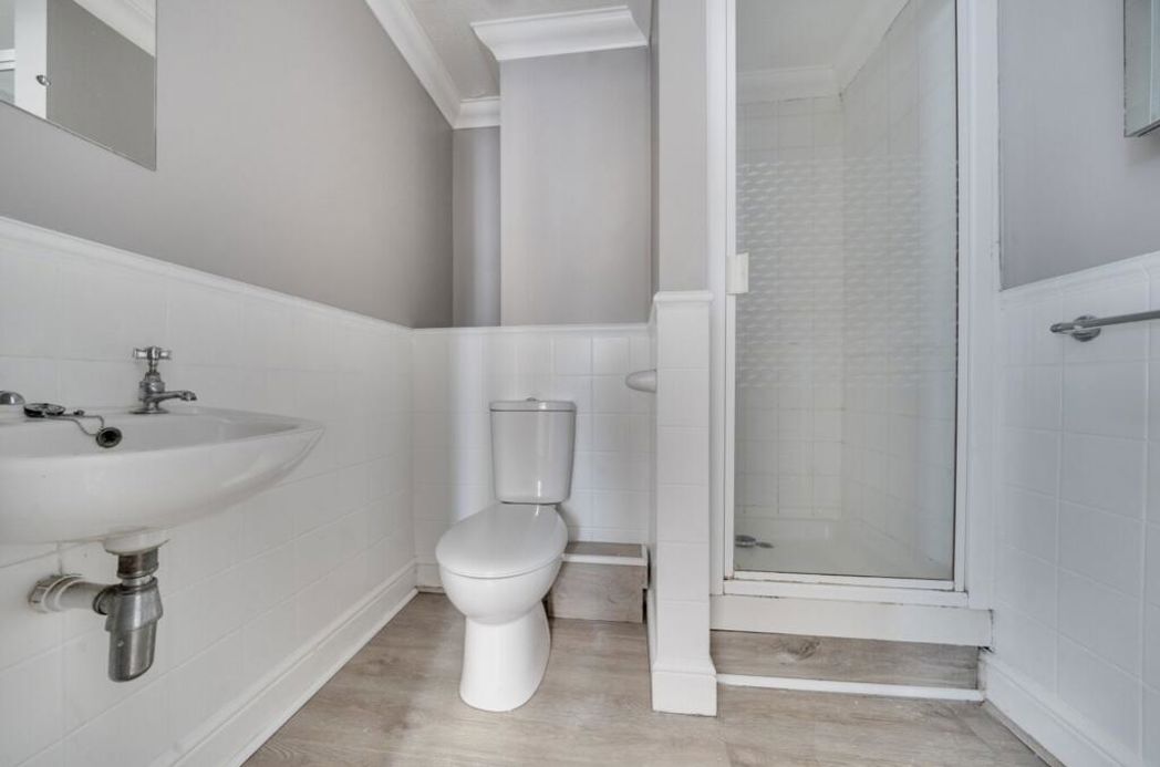 Property image 6 of 16