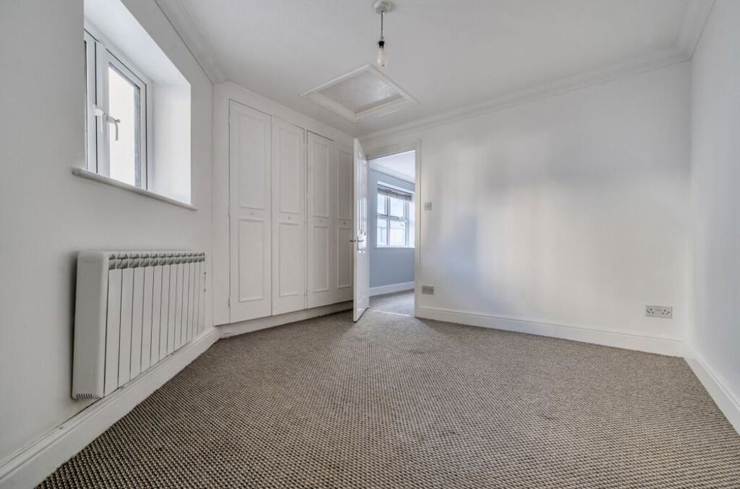 Property image 7 of 16