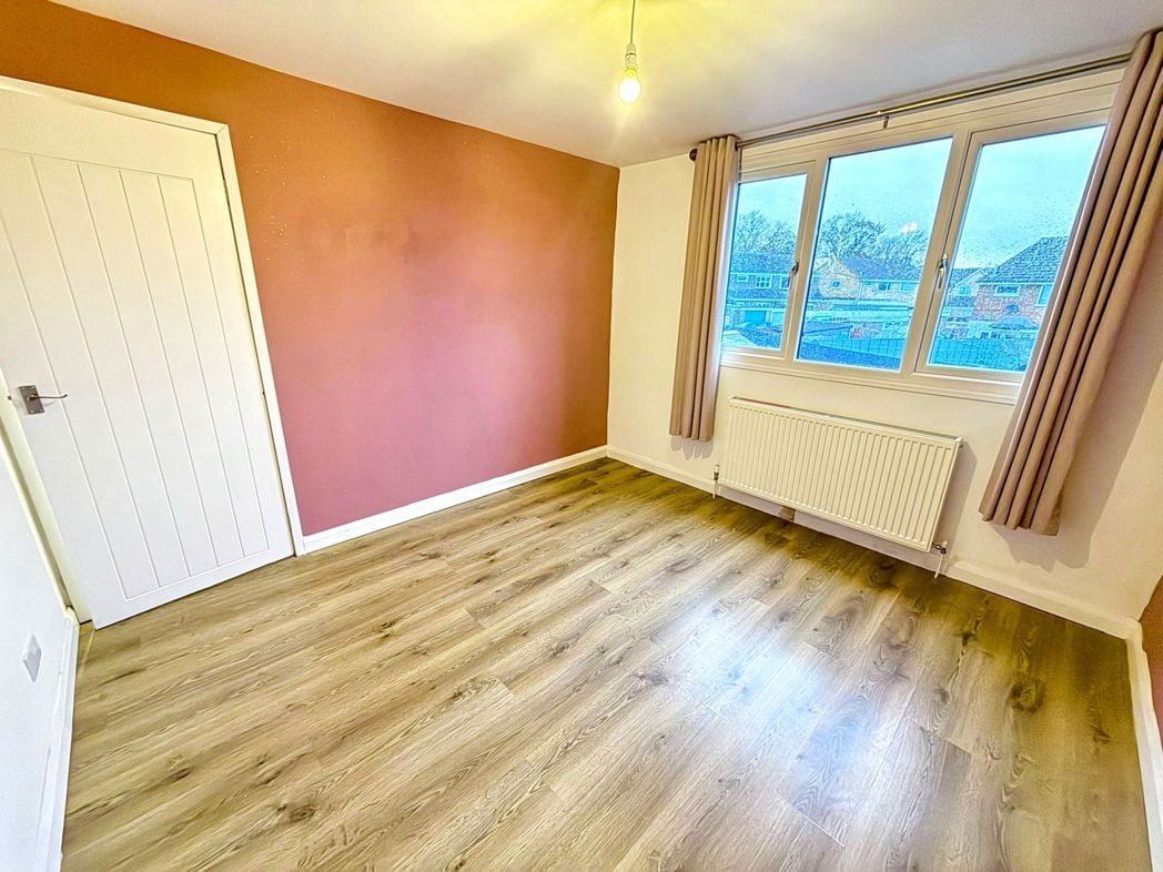 Property image 4 of 11