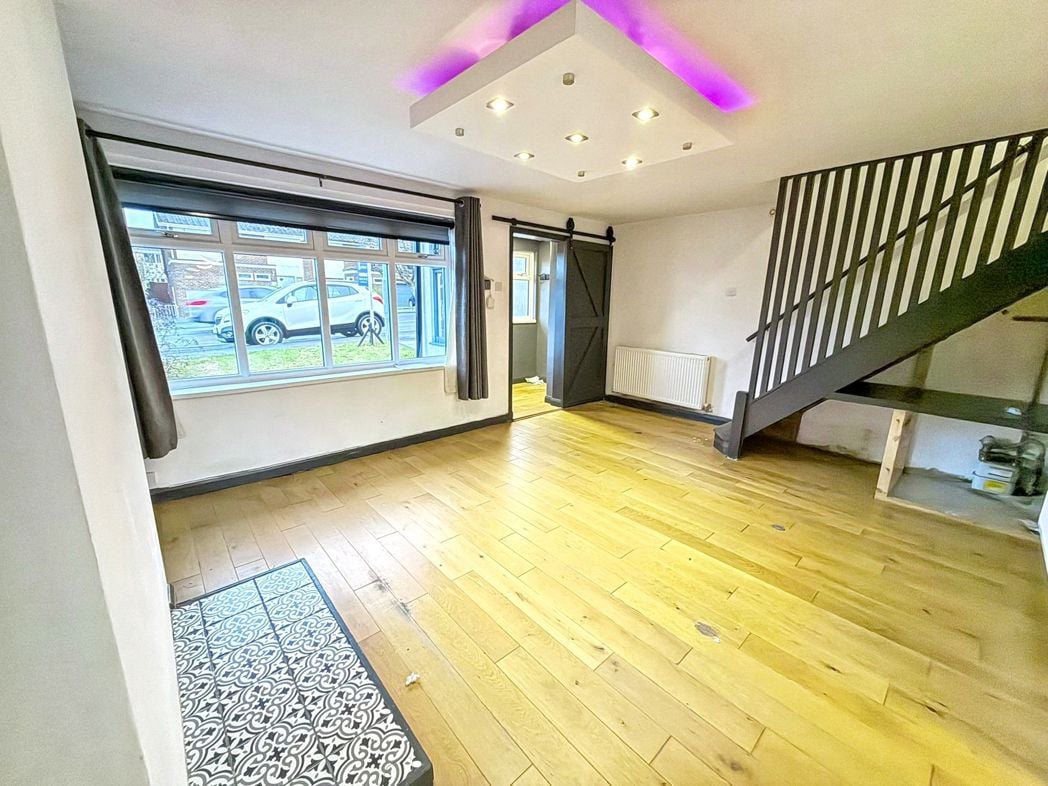 Property image 2 of 11