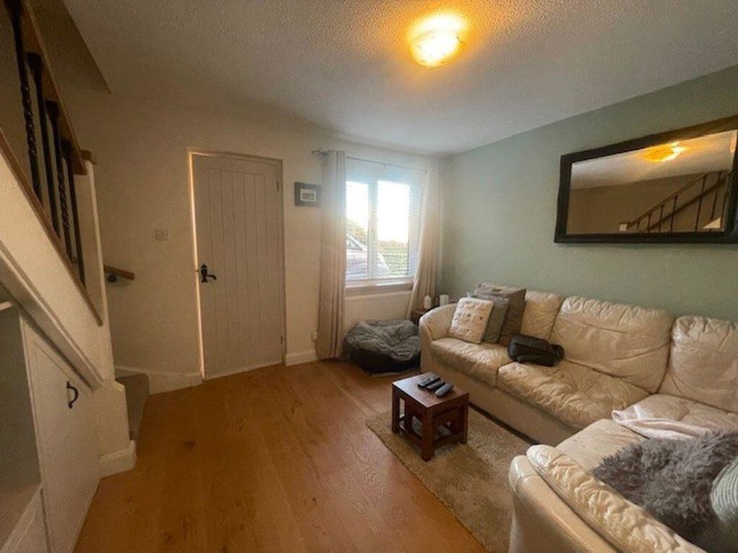 Property image 2 of 8