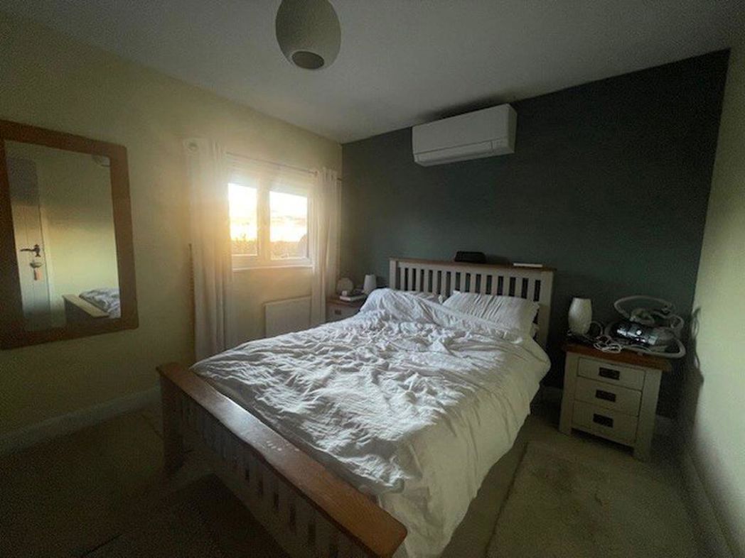 Property image 5 of 8