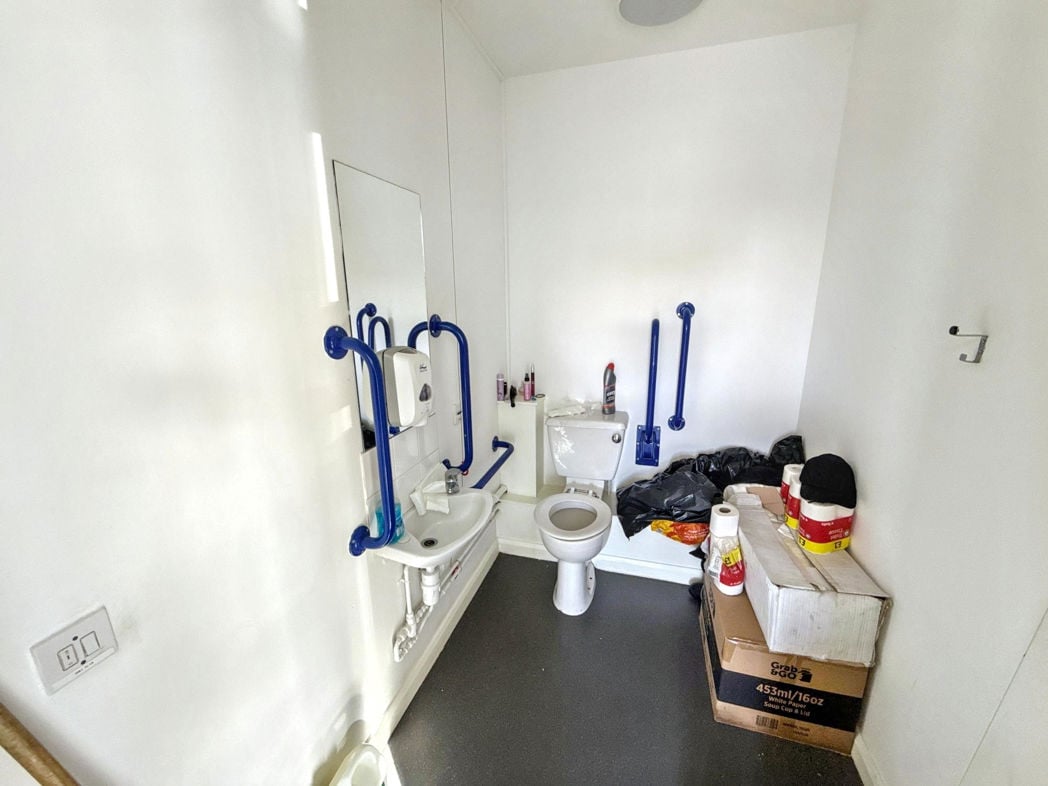 Property image 15 of 17