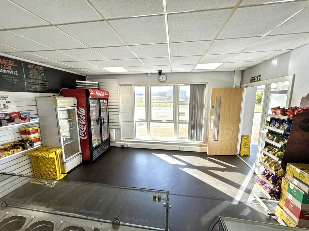 Property image 6 of 17