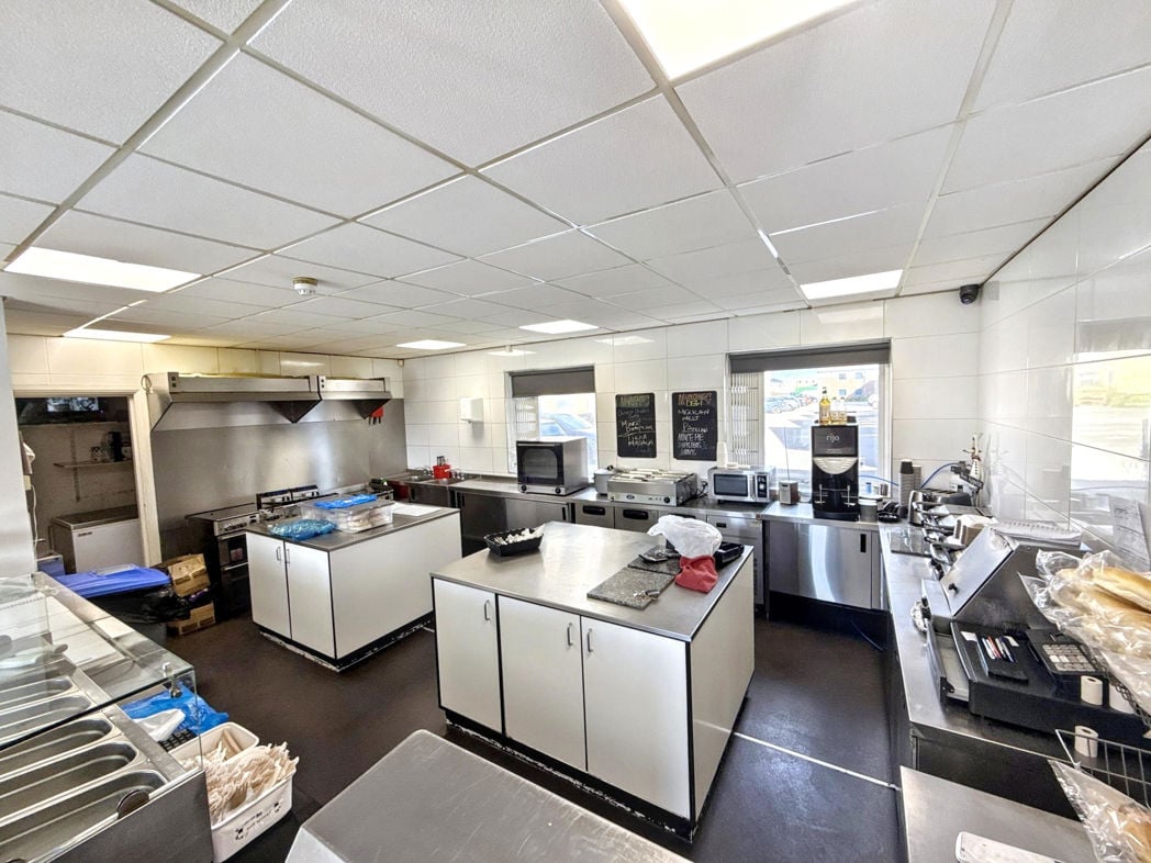 Property image 4 of 17