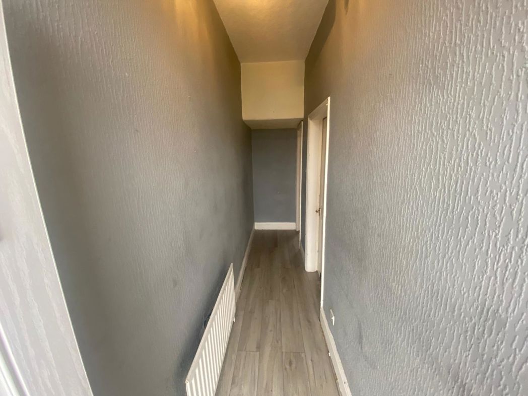 Property image 7 of 12