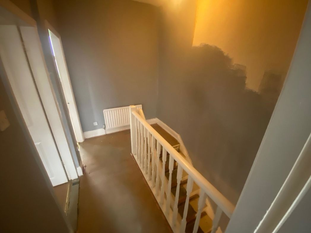 Property image 8 of 12