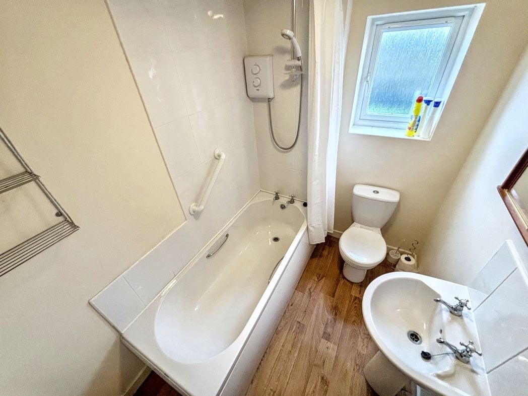 Property image 14 of 16