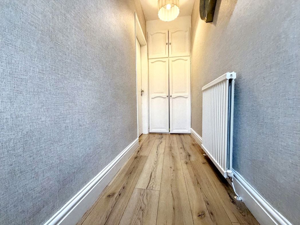 Property image 4 of 18