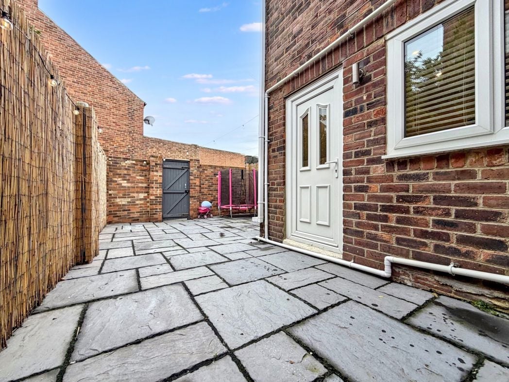 Property image 17 of 18