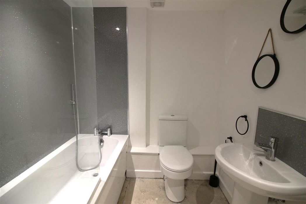 Flat 5 Chubbs Court, Callington, , Callington, , PL17 7EG