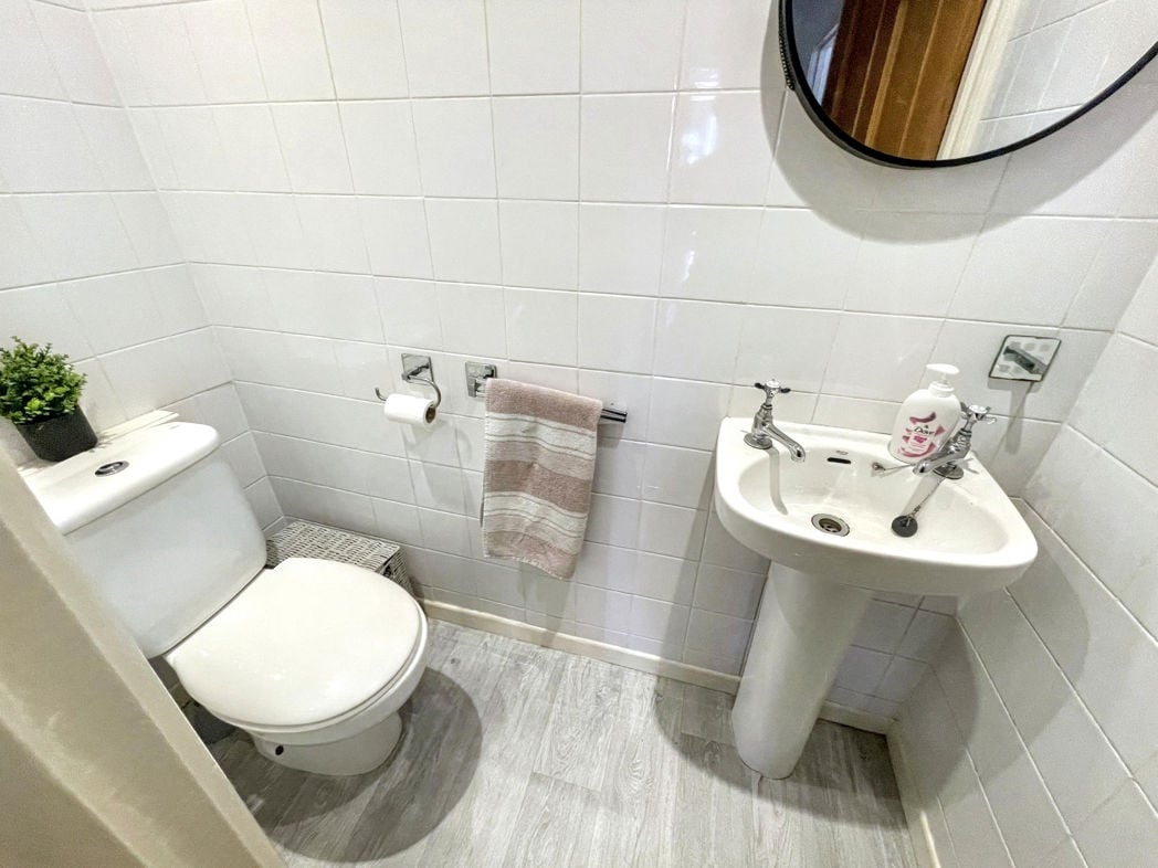 Property image 7 of 14