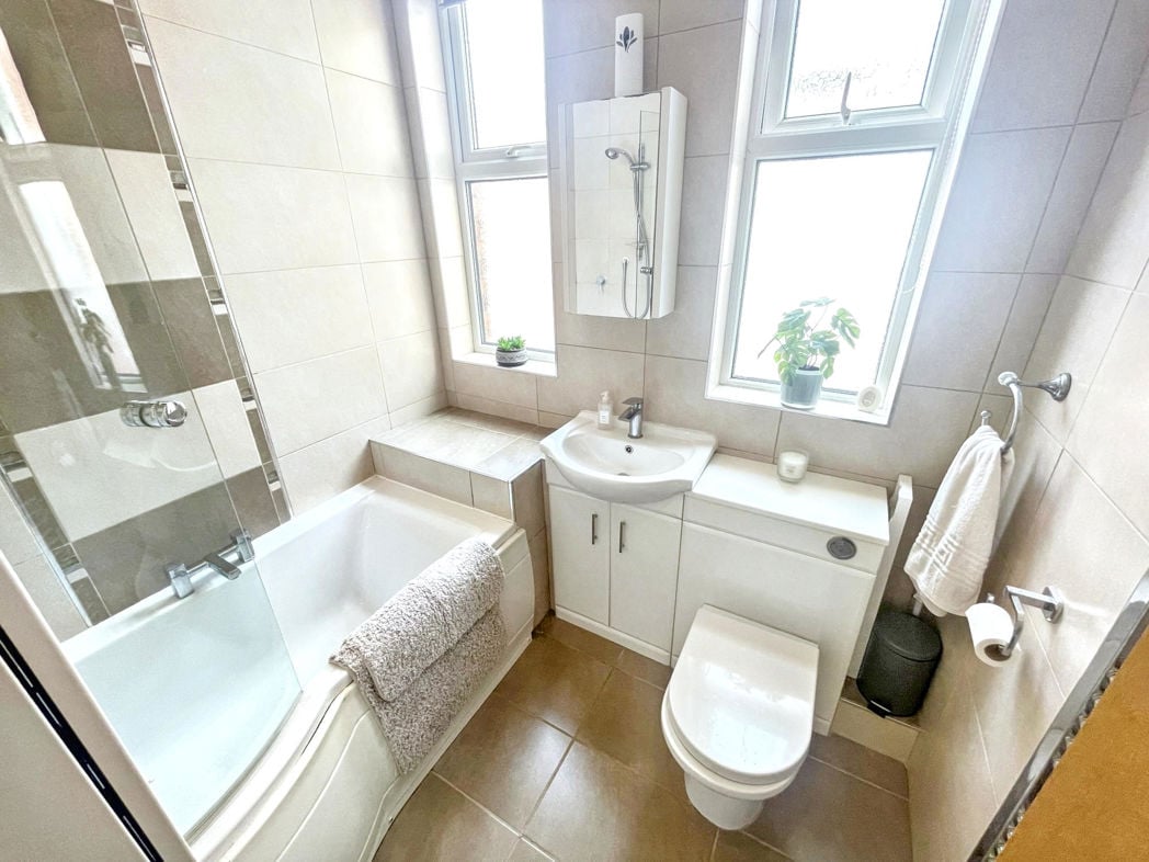 Property image 12 of 14