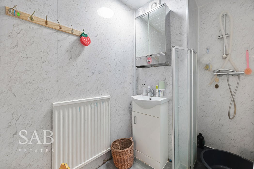 Property image 3 of 14
