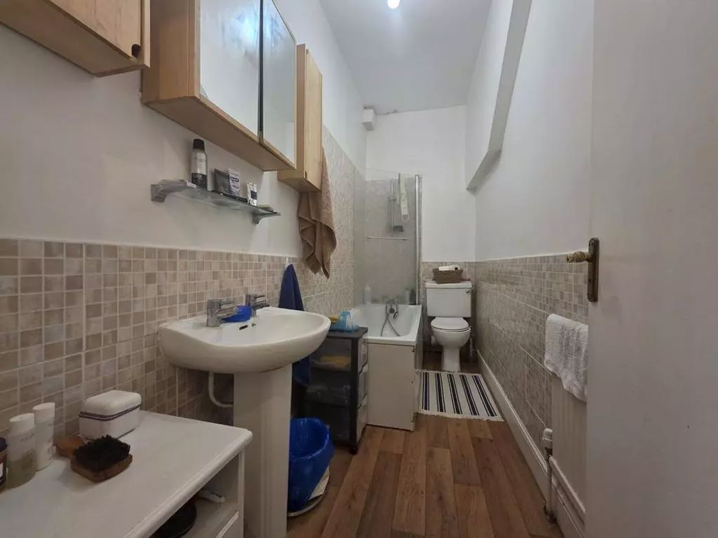 Property image 3 of 6