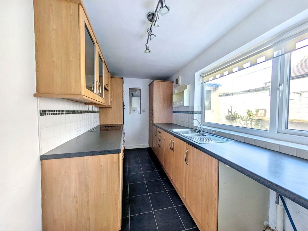 Property image 4 of 9