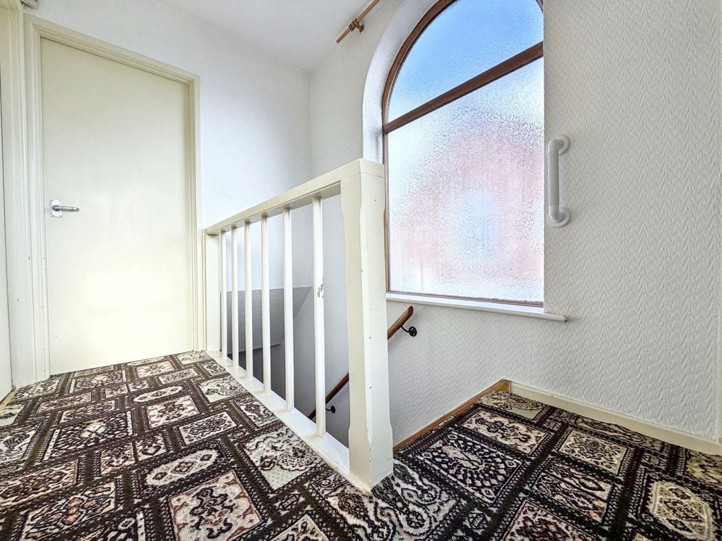 Property image 11 of 25