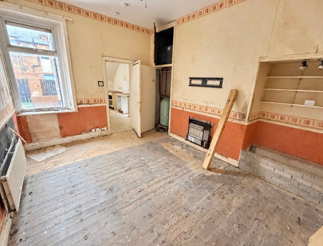 Property image 2 of 6