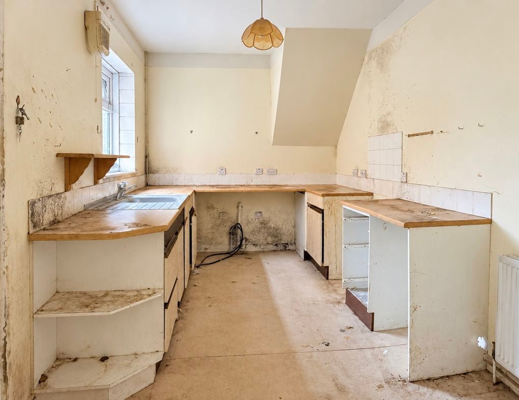 Property image 3 of 6