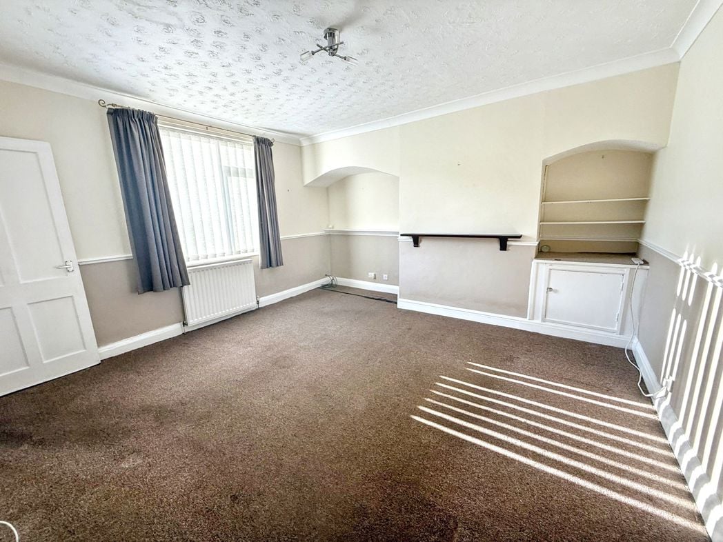 Property image 3 of 19