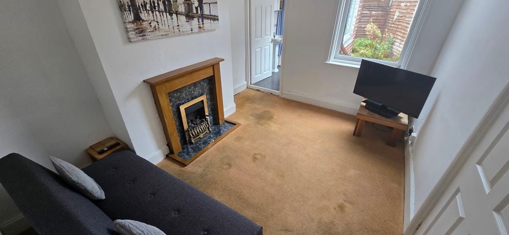 Property image 2 of 12