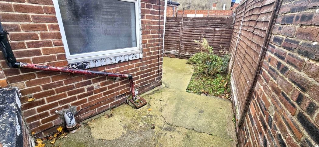 Property image 11 of 12