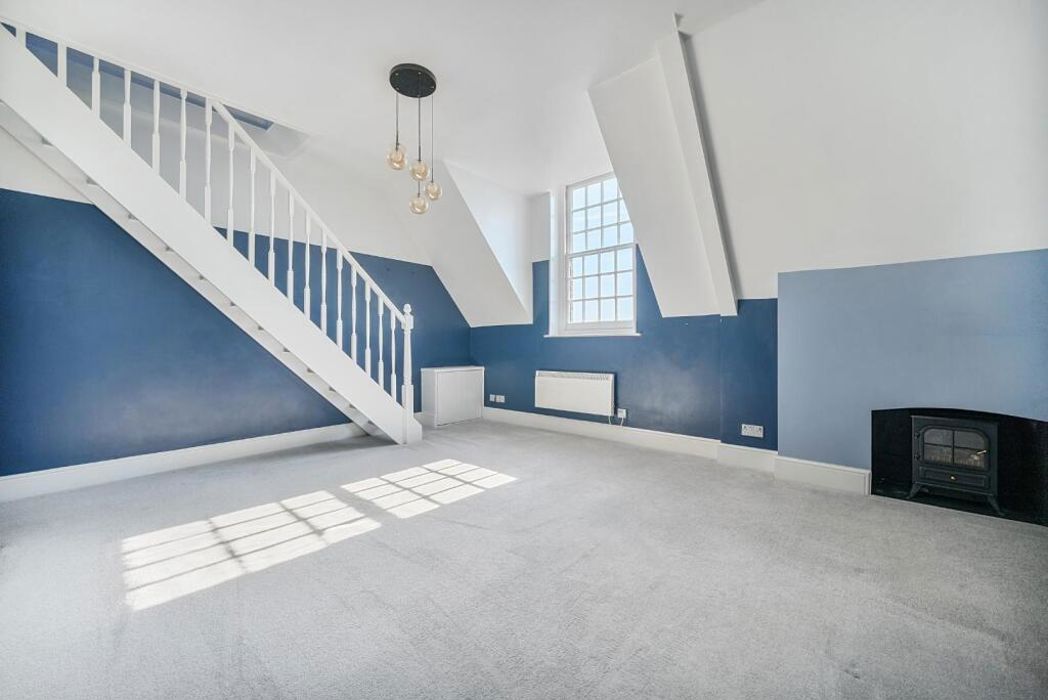 Property image 4 of 18