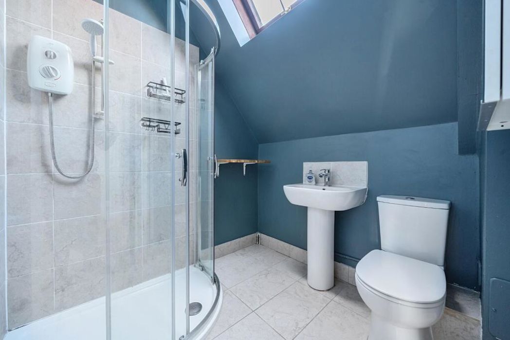 Property image 11 of 18
