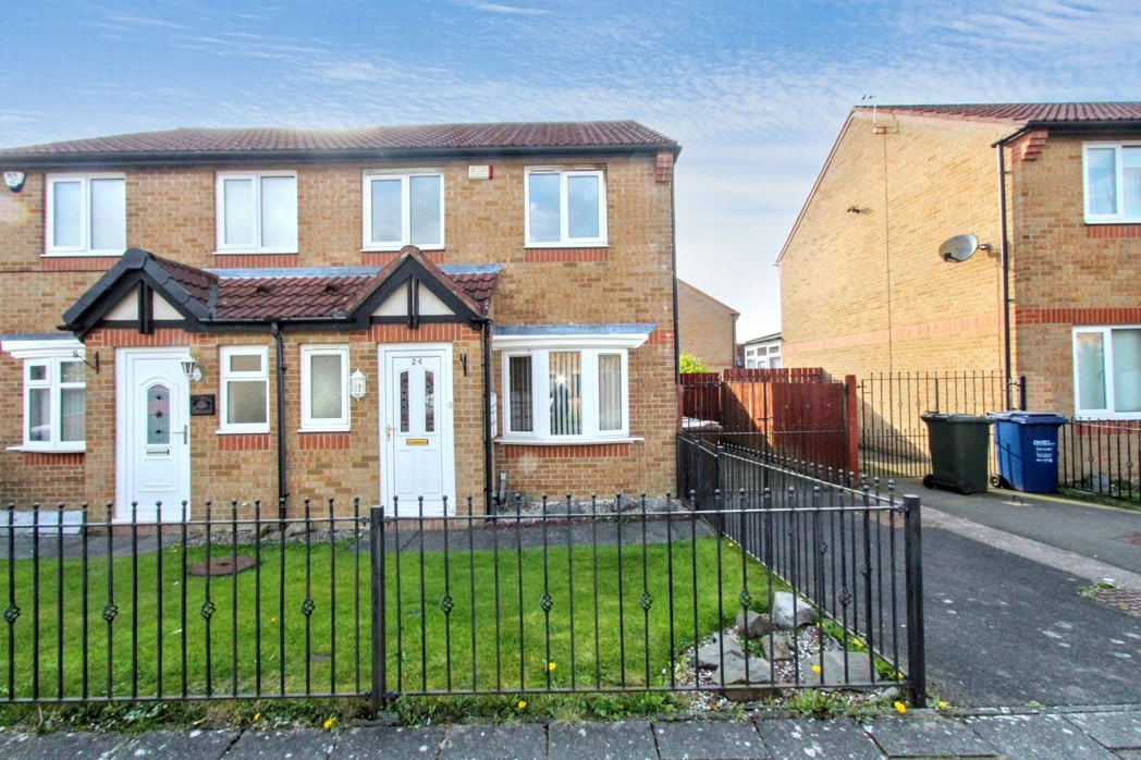 Property image 2 of 11