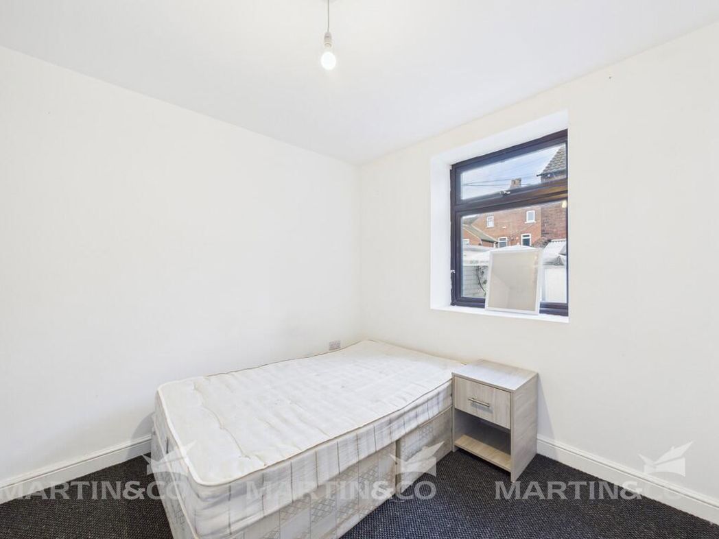Property image 4 of 6