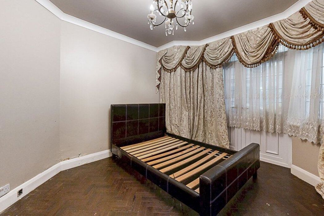 Property image 6 of 19