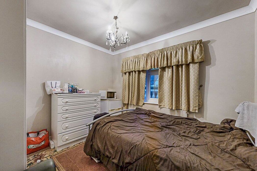 Property image 7 of 19