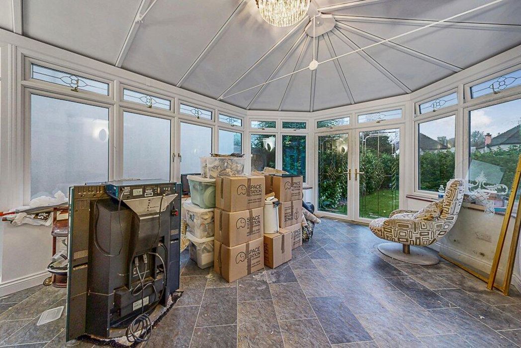 Property image 11 of 19