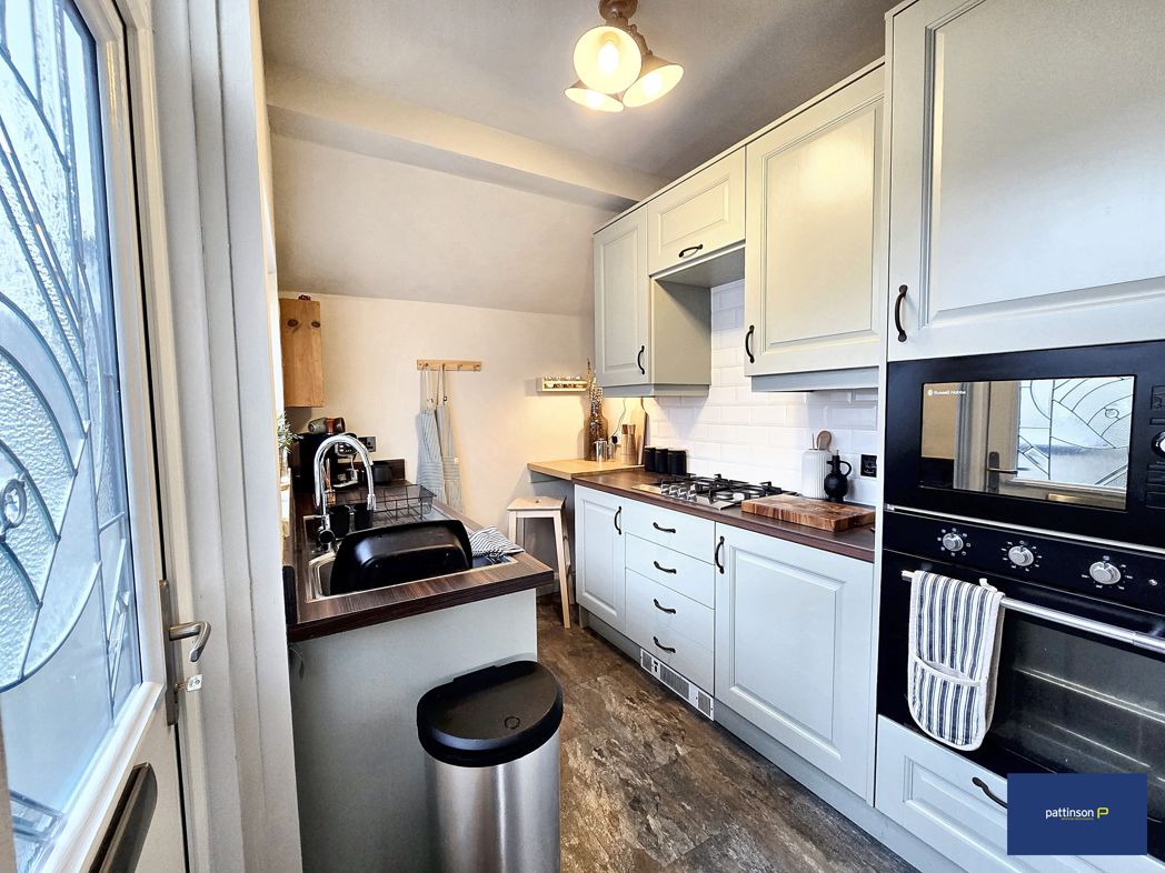 Property image 5 of 16