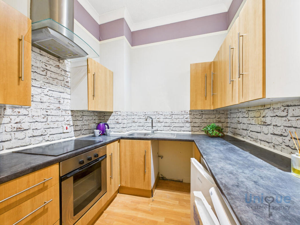 Property image 4 of 6