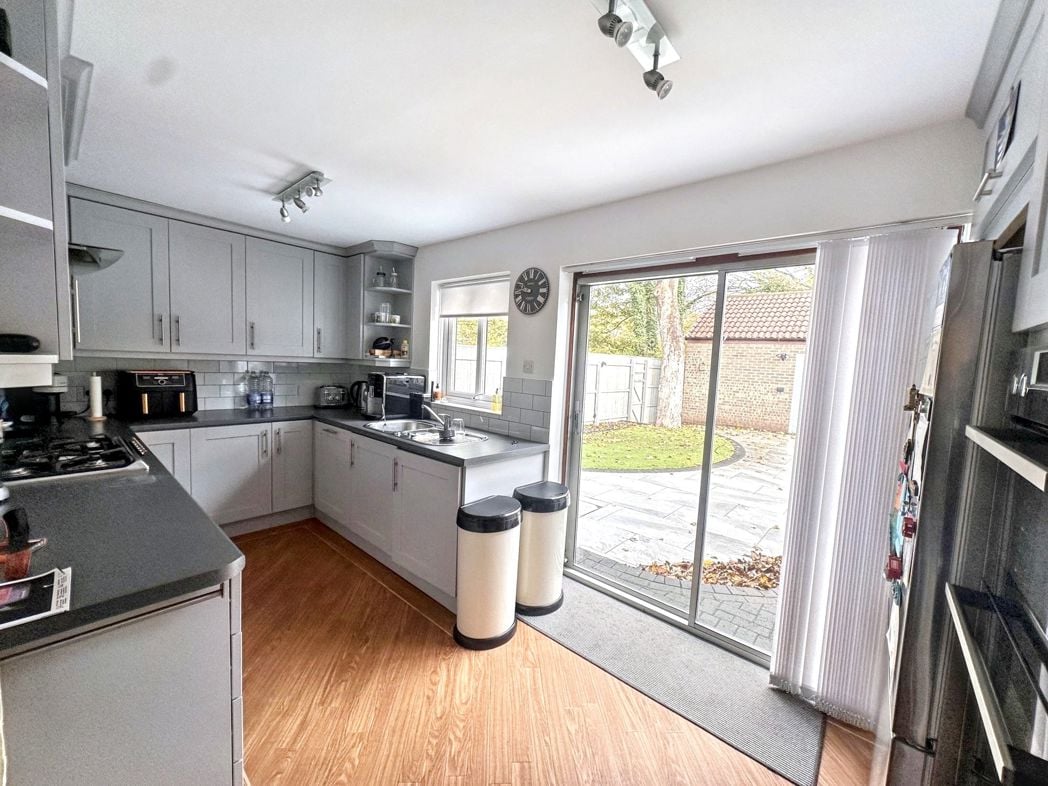 Property image 5 of 21