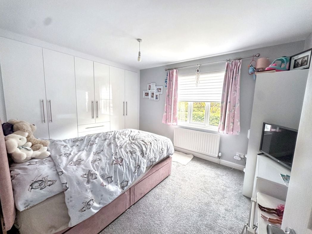 Property image 16 of 21