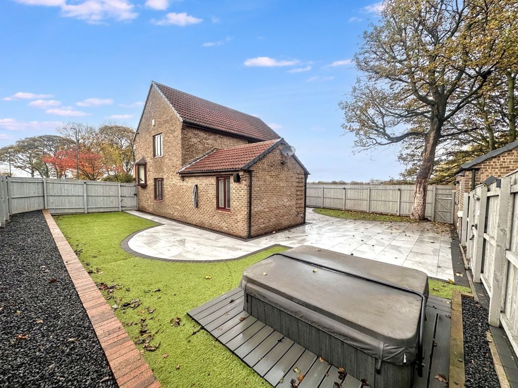 Property image 18 of 21