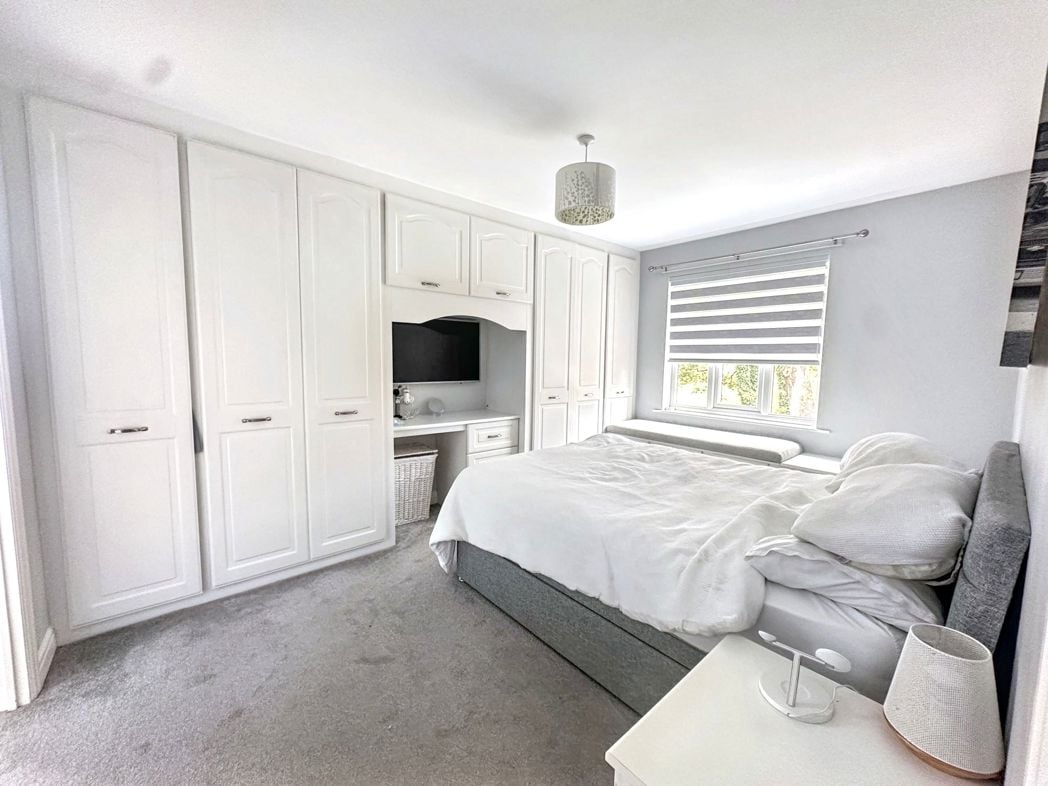 Property image 12 of 21