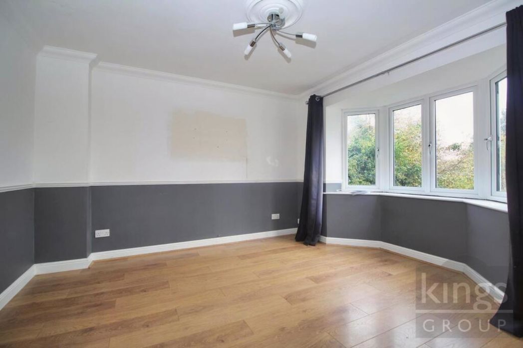 Property image 4 of 22